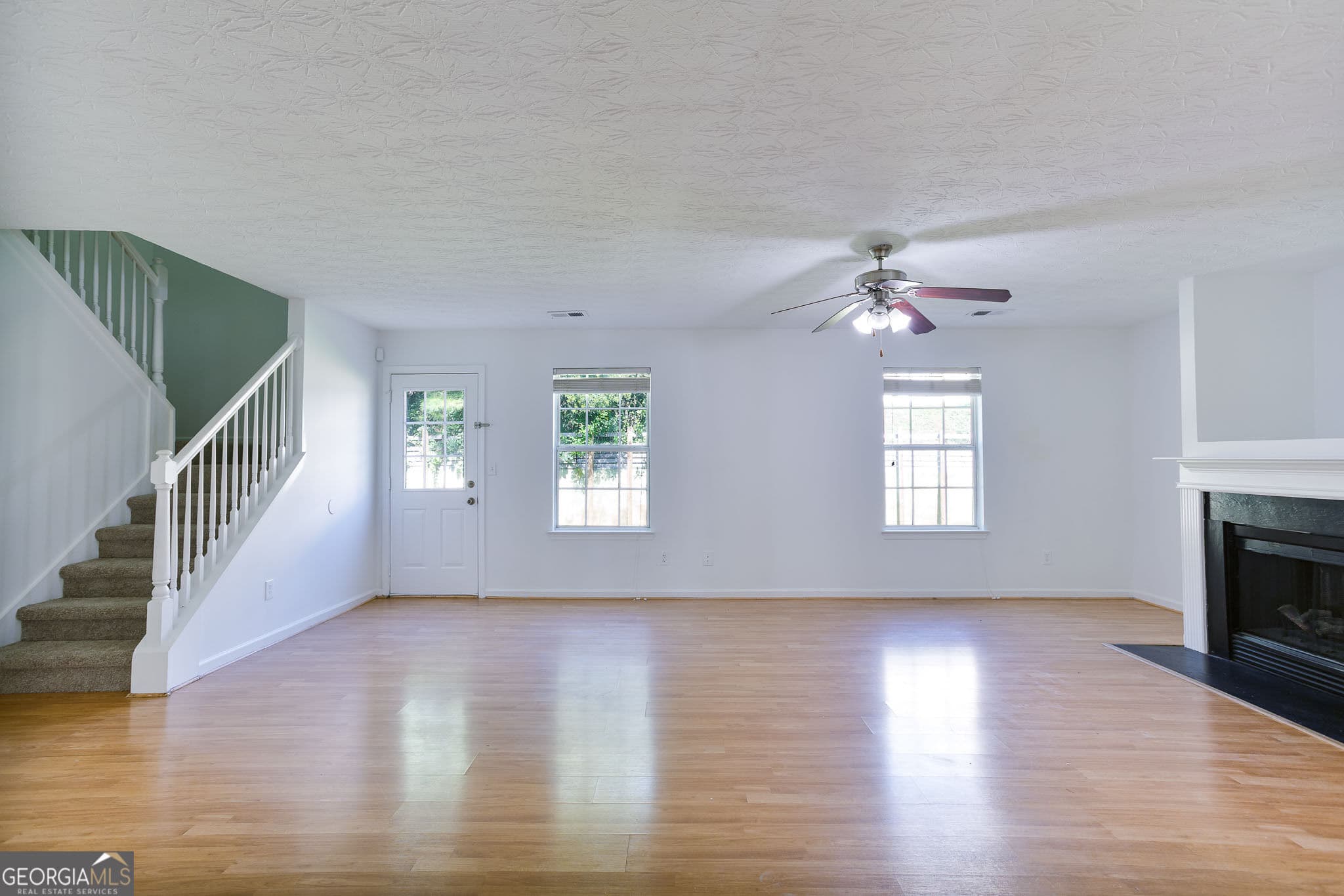 4 bedroom, 2.5 bathroom, 2,290 sq ft single family residence for sale at 7590 Crimson Court, Jonesboro, GA 30236 — photo 10