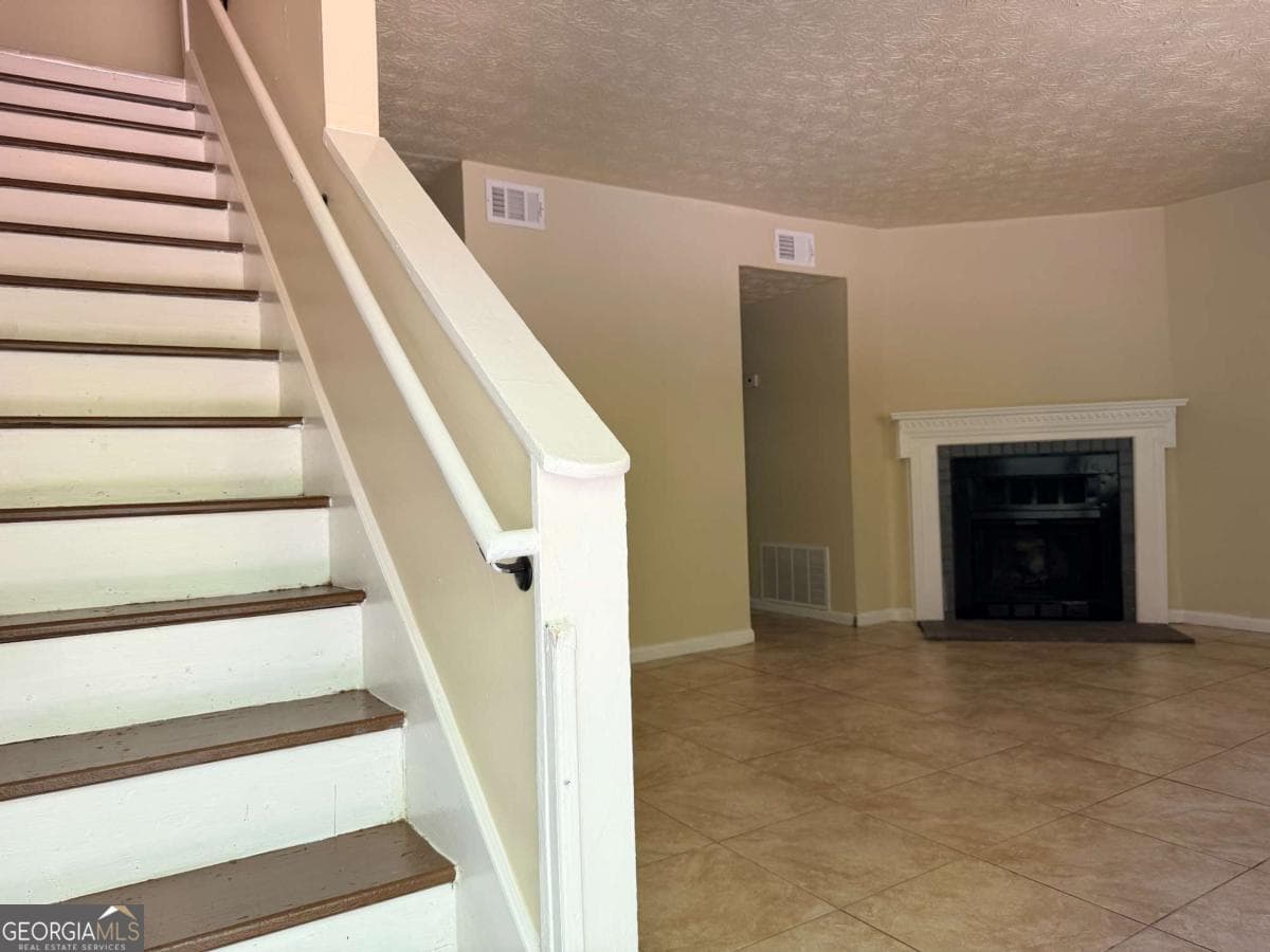 2 bedroom, 3 bathroom quadruplex for rent at 728 Burnt Creek Drive B, Lilburn, GA 30047 for $1,550 a month — photo 2
