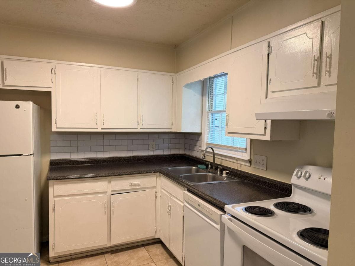 2 bedroom, 3 bathroom quadruplex for rent at 728 Burnt Creek Drive B, Lilburn, GA 30047 for $1,550 a month — photo 6
