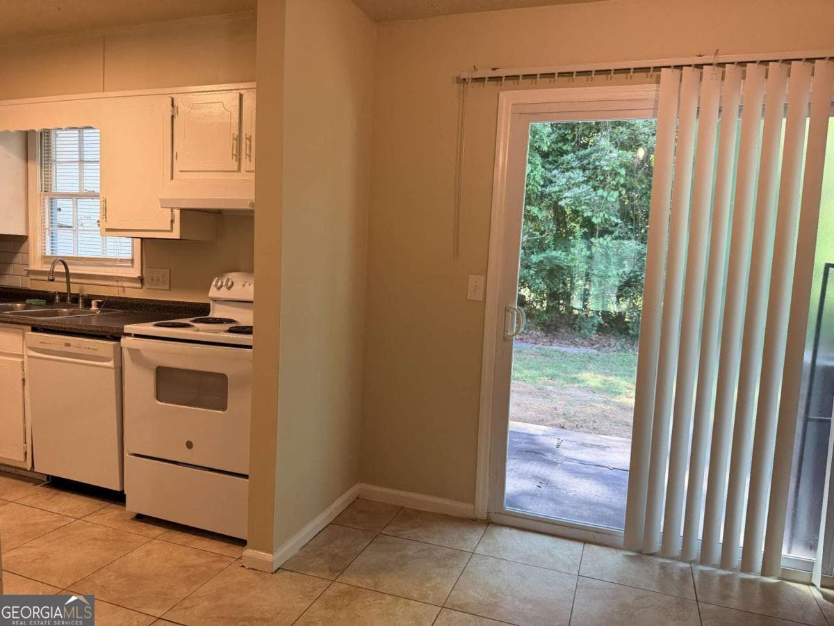 2 bedroom, 3 bathroom quadruplex for rent at 728 Burnt Creek Drive B, Lilburn, GA 30047 for $1,550 a month — photo 8