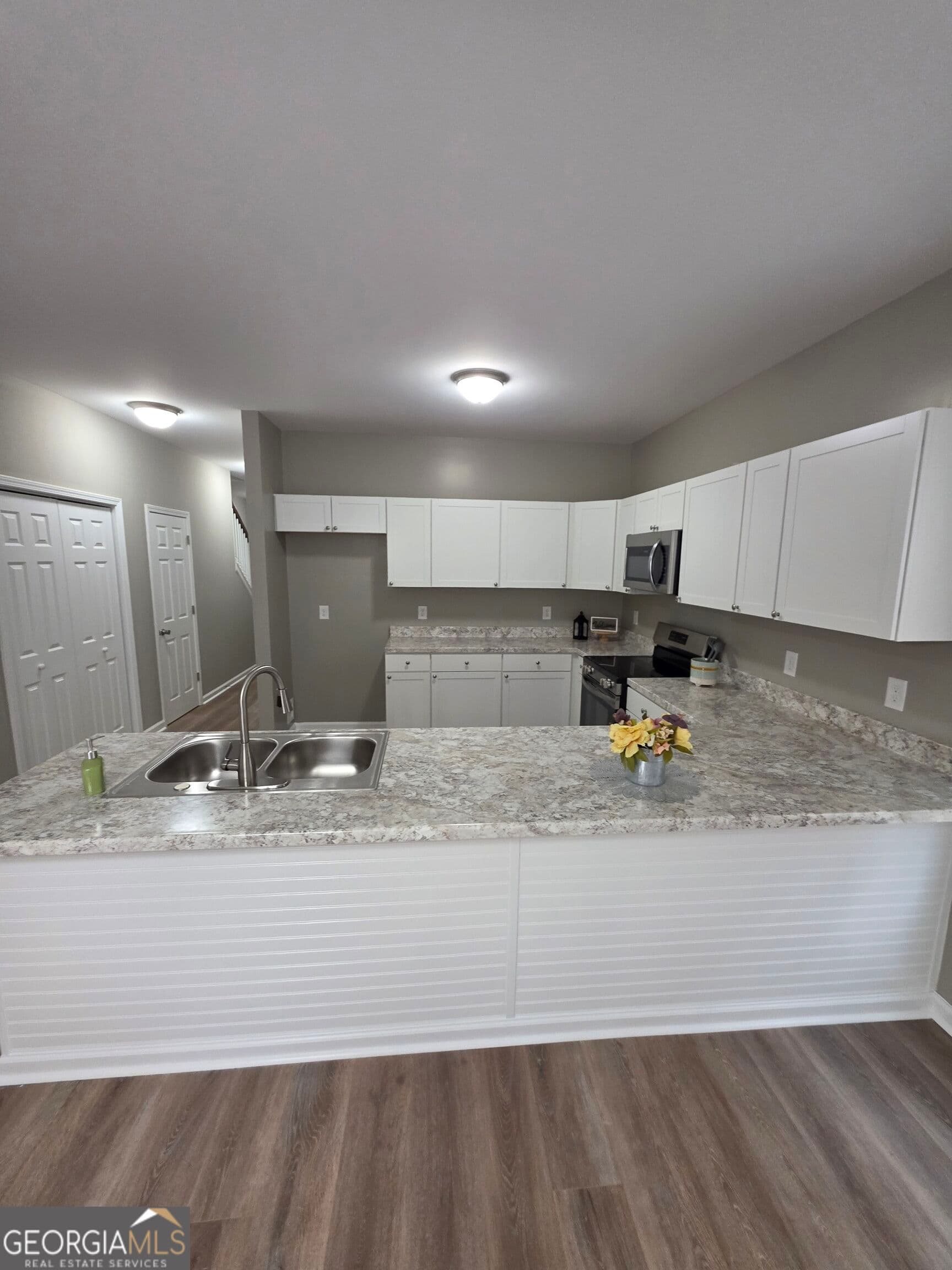 4 bedroom, 2.5 bathroom, 2,015 sq ft single family residence for sale at 67 Woodbine Street, Commerce, GA 30529 — photo 6