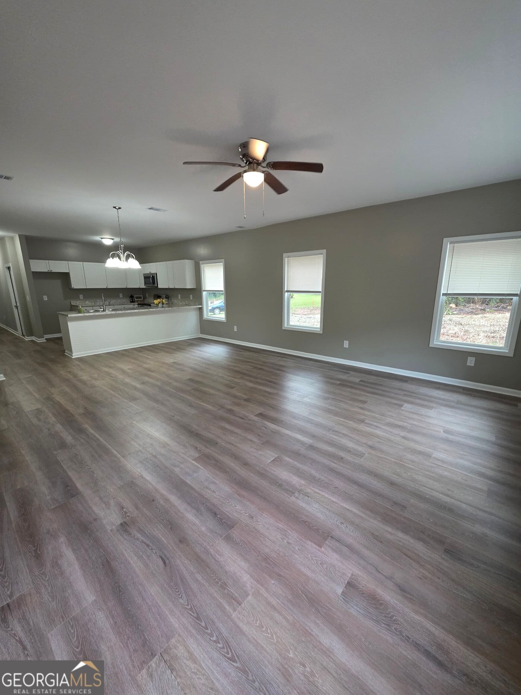 4 bedroom, 2.5 bathroom, 2,015 sq ft single family residence for sale at 67 Woodbine Street, Commerce, GA 30529 — photo 3