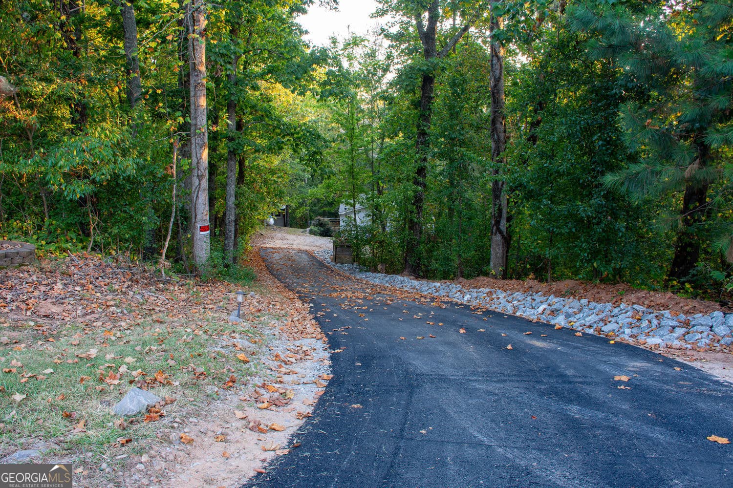 3 bedroom, 2 bathroom, 1,152 sq ft manufactured home,single family residence for sale at 81 Cherokee Trail, Ball Ground, GA 30107 — photo 2