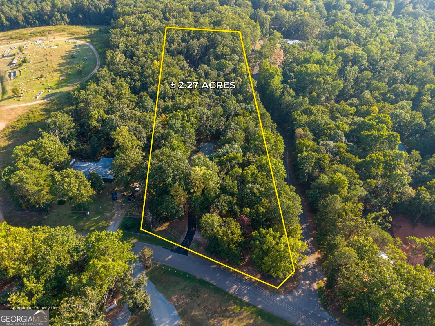3 bedroom, 2 bathroom, 1,152 sq ft manufactured home,single family residence for sale at 81 Cherokee Trail, Ball Ground, GA 30107 — photo 1 of 43