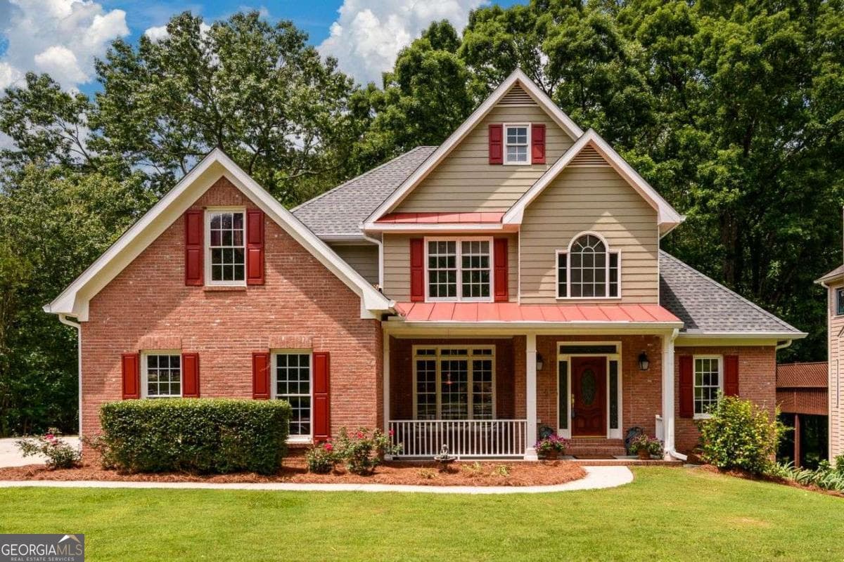 5 bedroom, 3 bathroom, 2,339 sq ft single family residence for sale at 2430 Harbin Springs Cove, Dacula, GA 30019 — photo 1 of 39