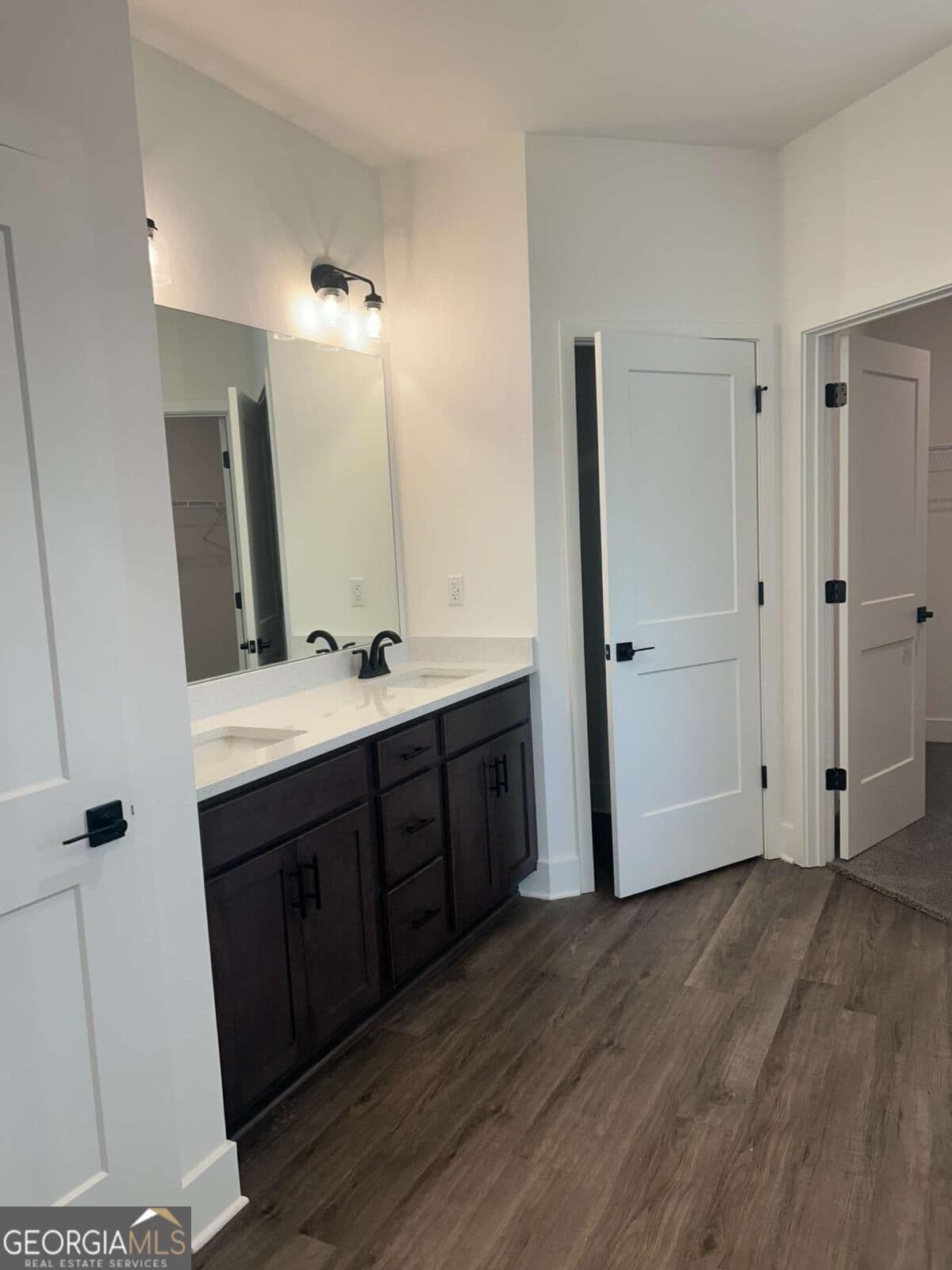 4 bedroom, 3.5 bathroom, 2,421 sq ft single family residence for sale at 1024 Holliday Pass 84, Griffin, GA 30223 — photo 7