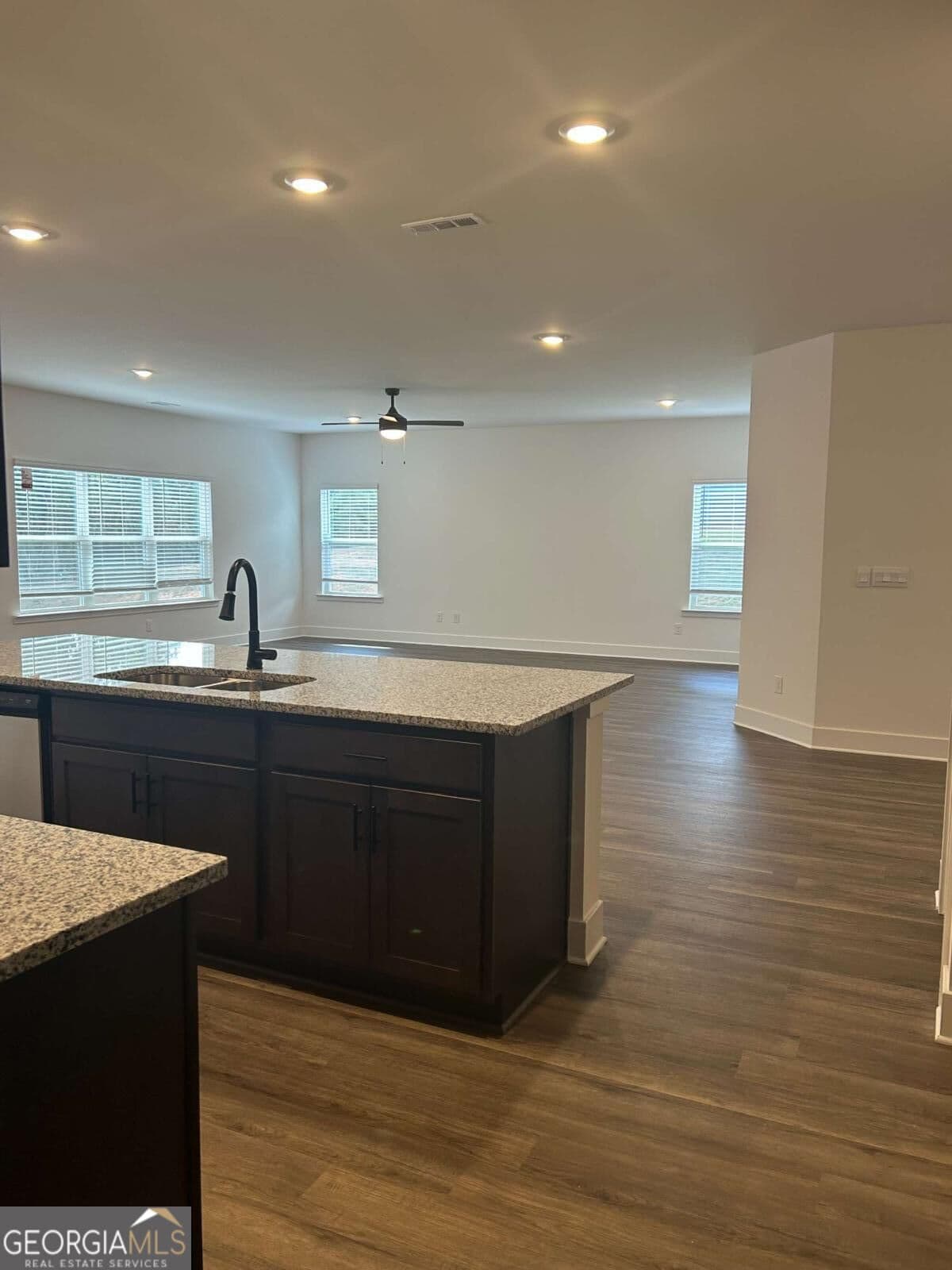 4 bedroom, 3.5 bathroom, 2,421 sq ft single family residence for sale at 1024 Holliday Pass 84, Griffin, GA 30223 — photo 4