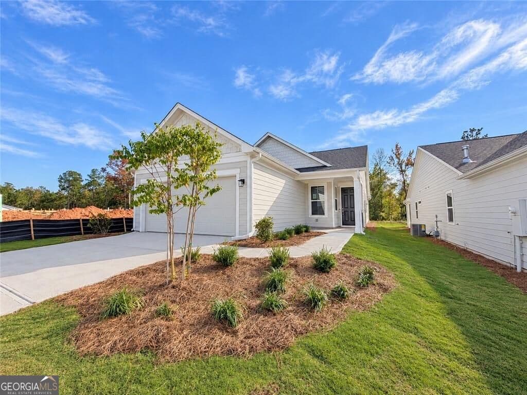 2 bedroom, 2 bathroom, 1,367 sq ft single family residence for sale at 190 Ravenna Drive, Griffin, GA 30223 — photo 2