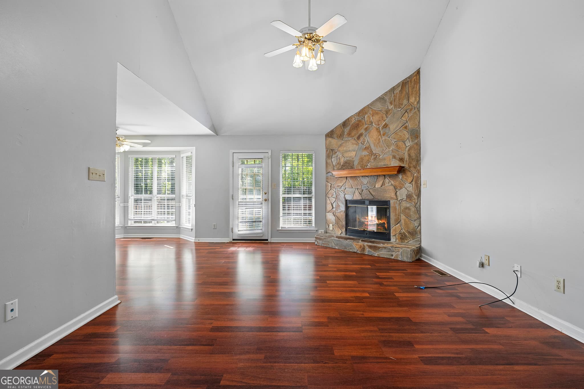 5 bedroom, 3 bathroom, 2,162 sq ft single family residence for sale at 150 Marsha Way, Sharpsburg, GA 30277 — photo 2