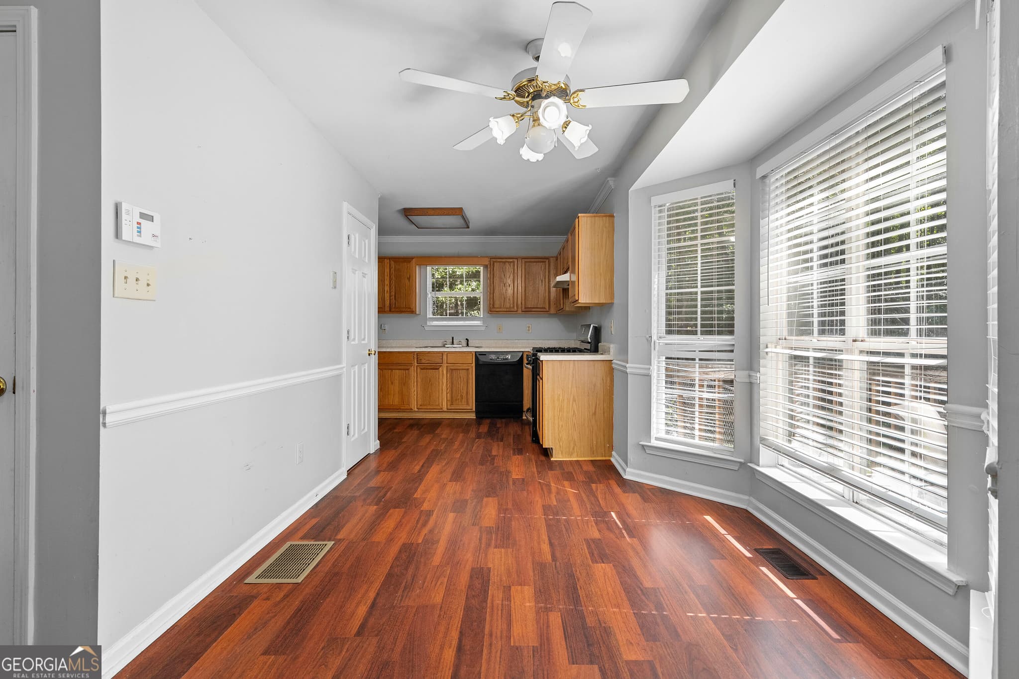 5 bedroom, 3 bathroom, 2,162 sq ft single family residence for sale at 150 Marsha Way, Sharpsburg, GA 30277 — photo 6