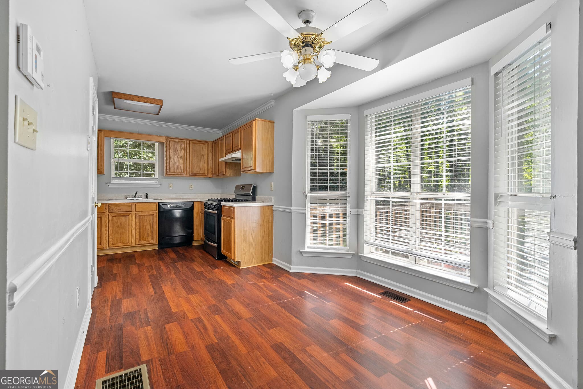 5 bedroom, 3 bathroom, 2,162 sq ft single family residence for sale at 150 Marsha Way, Sharpsburg, GA 30277 — photo 7