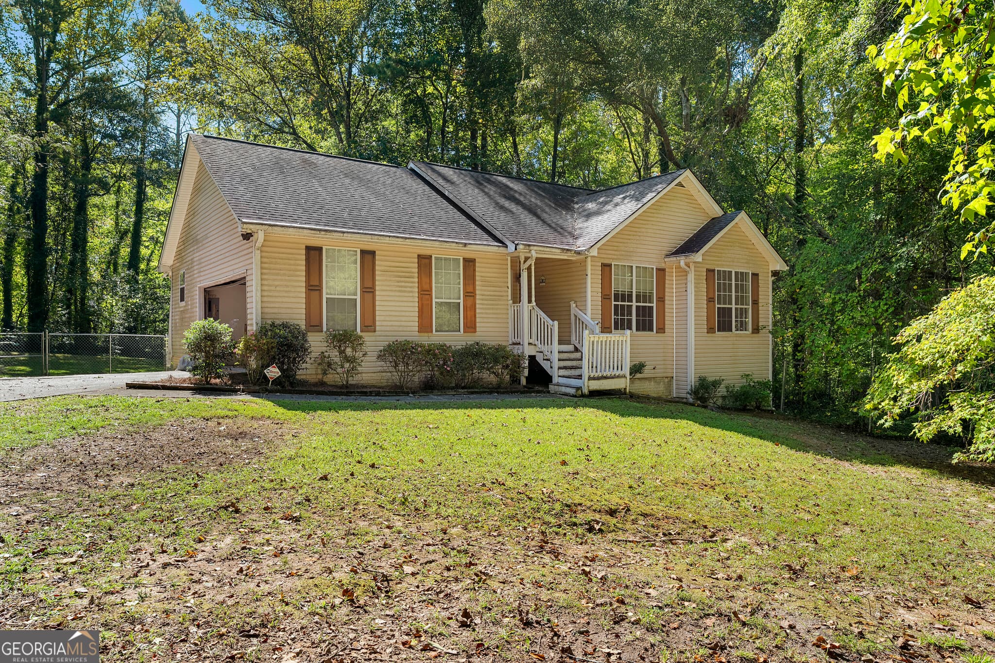 5 bedroom, 3 bathroom, 2,162 sq ft single family residence for sale at 150 Marsha Way, Sharpsburg, GA 30277