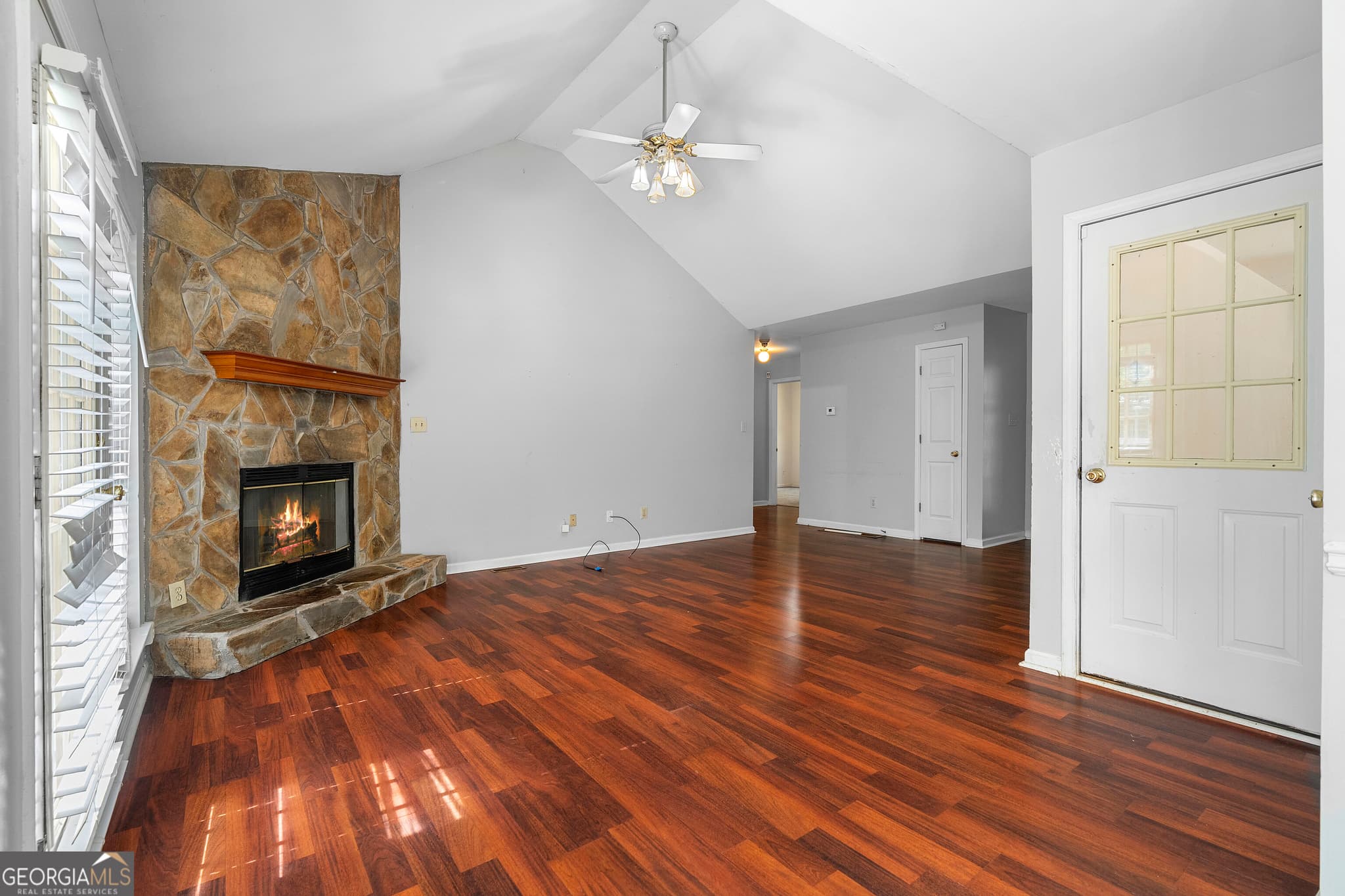 5 bedroom, 3 bathroom, 2,162 sq ft single family residence for sale at 150 Marsha Way, Sharpsburg, GA 30277 — photo 4