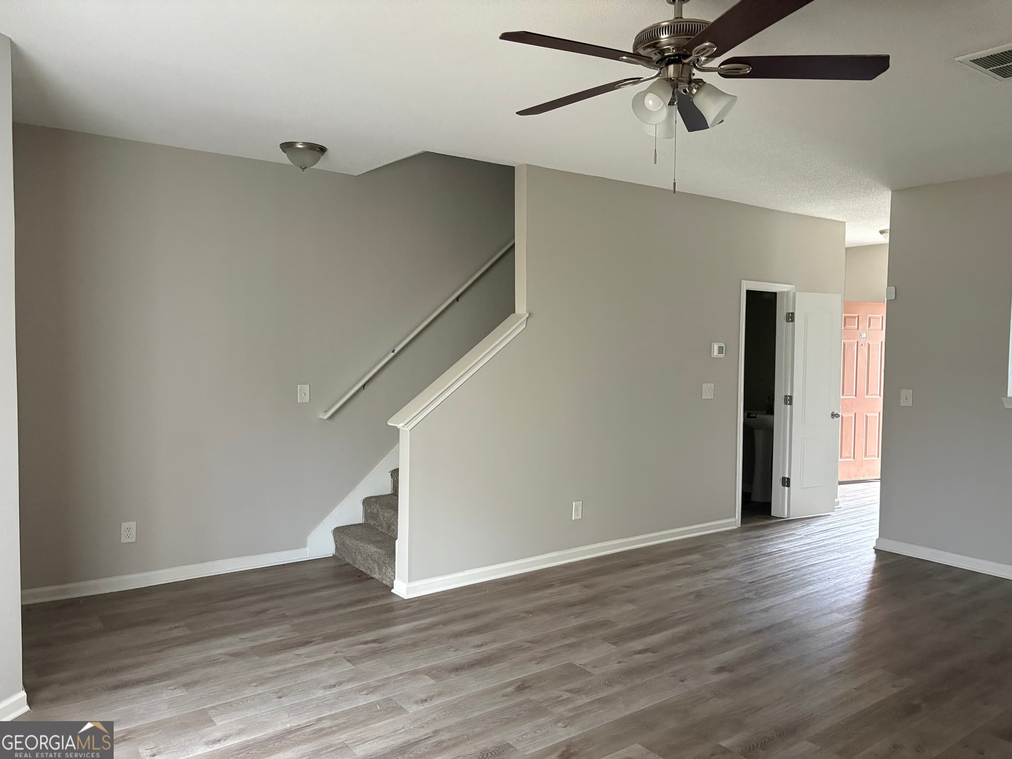 2 bedroom, 2.5 bathroom, 1,568 sq ft townhouse for sale at 2325 Bigwood Trail, Atlanta, GA 30349 — photo 9