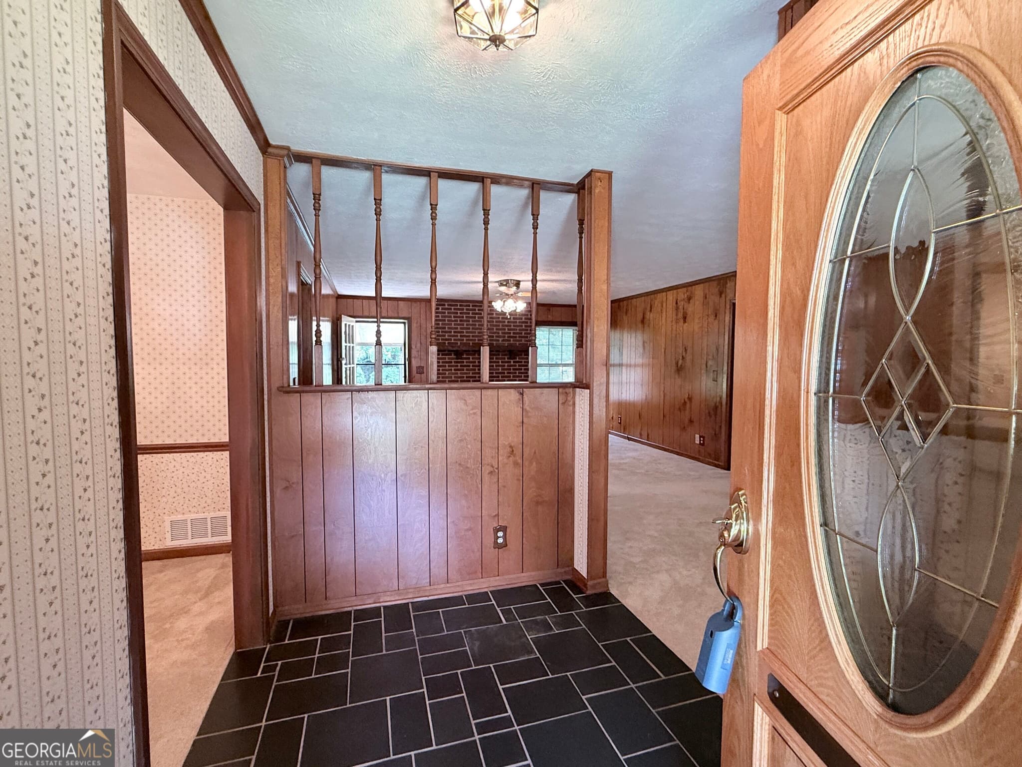 3 bedroom, 2 bathroom, 1,706 sq ft single family residence for sale at 2305 Village Drive, Covington, GA 30016 — photo 7