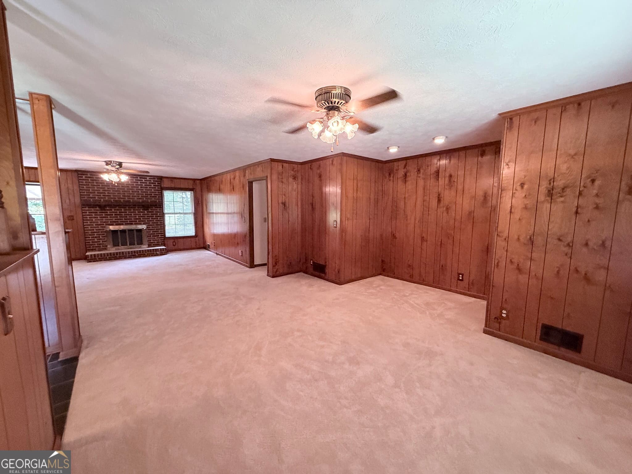 3 bedroom, 2 bathroom, 1,706 sq ft single family residence for sale at 2305 Village Drive, Covington, GA 30016 — photo 9