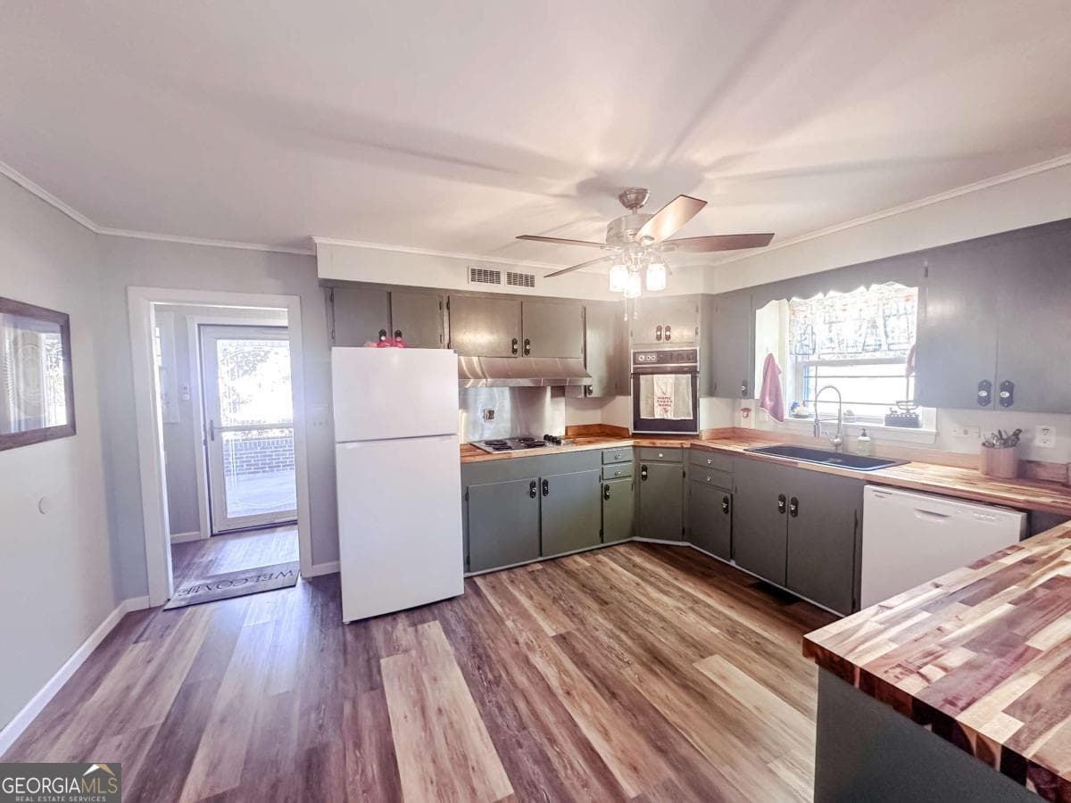 3 bedroom, 2 bathroom, 2,273 sq ft single family residence for sale at 1002 Darby Circle, Vidalia, GA 30474 — photo 9