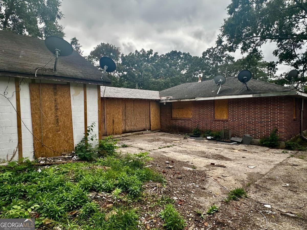 multi family,duplex for sale at 3016 Larose Street, East Point, GA 30344 — photo 3