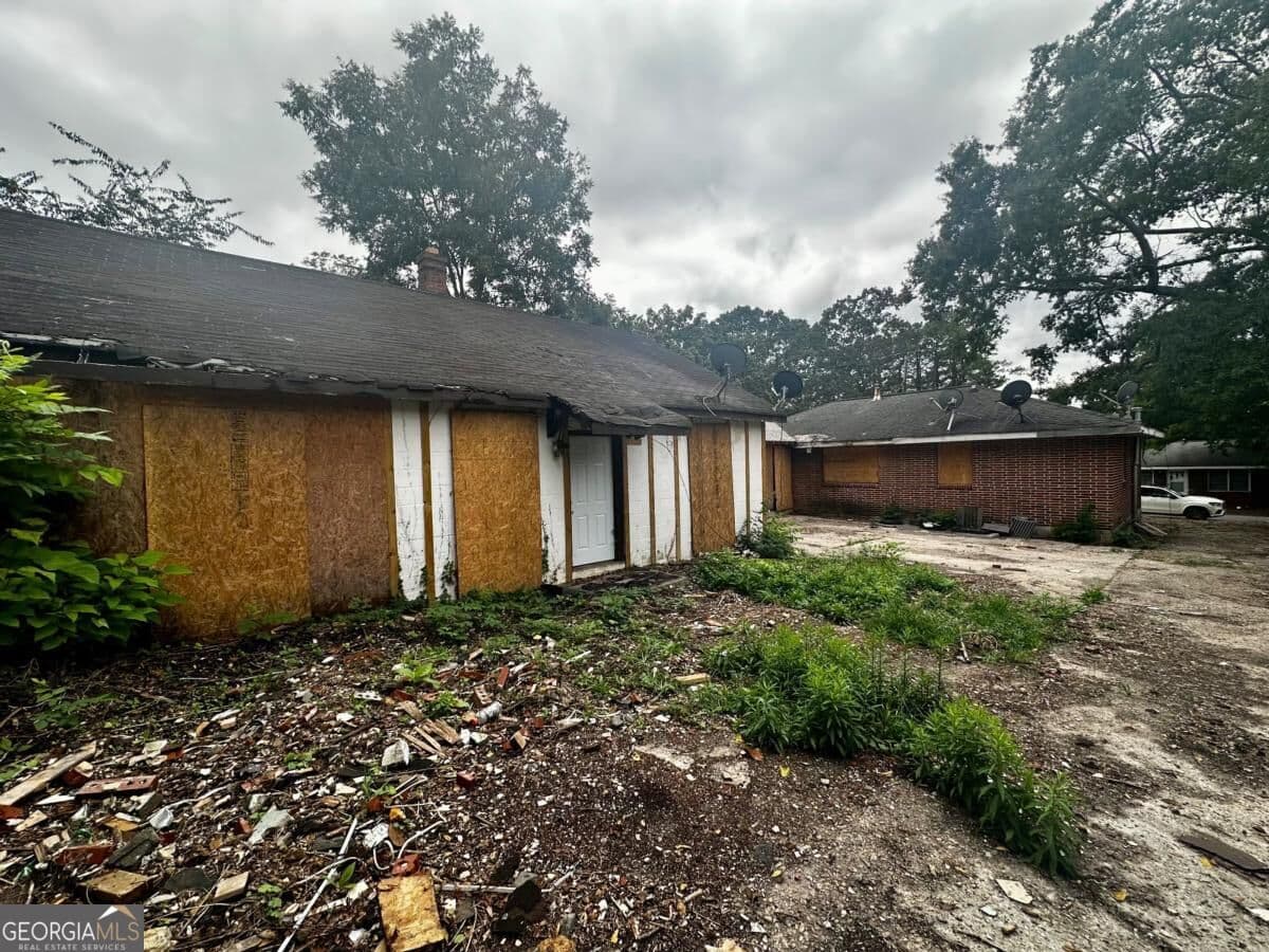 multi family,duplex for sale at 3016 Larose Street, East Point, GA 30344 — photo 4