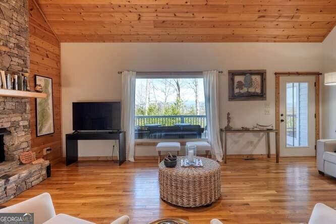 2 bedroom, 2 bathroom, 1,469 sq ft single family residence for sale at 2081 Gallatin Road, Young Harris, GA 30582 — photo 6