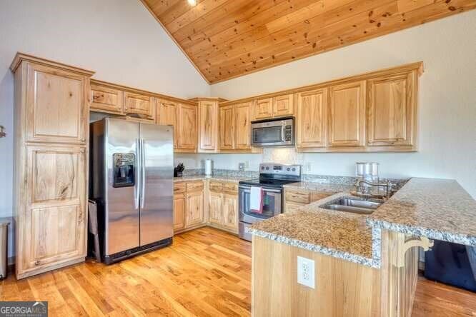 2 bedroom, 2 bathroom, 1,469 sq ft single family residence for sale at 2081 Gallatin Road, Young Harris, GA 30582 — photo 9