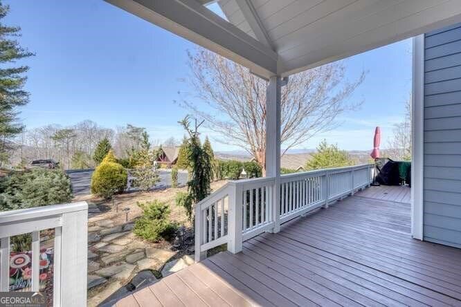 2 bedroom, 2 bathroom, 1,469 sq ft single family residence for sale at 2081 Gallatin Road, Young Harris, GA 30582 — photo 4