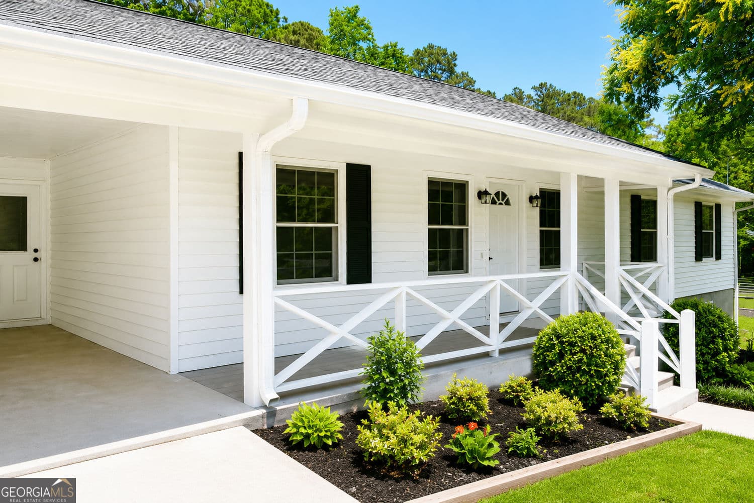 3 bedroom, 2.5 bathroom, 2,463 sq ft single family residence sold at 125 Flint Hill Drive, Oxford, GA 30054