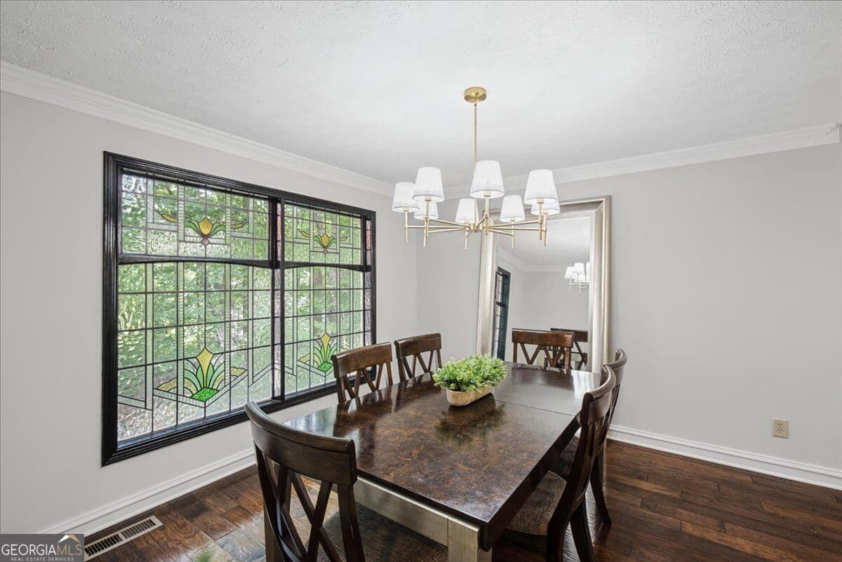 3 bedroom, 2.5 bathroom, 2,923 sq ft single family residence for sale at 2312 Woodsfield Court, Marietta, GA 30062 — photo 7