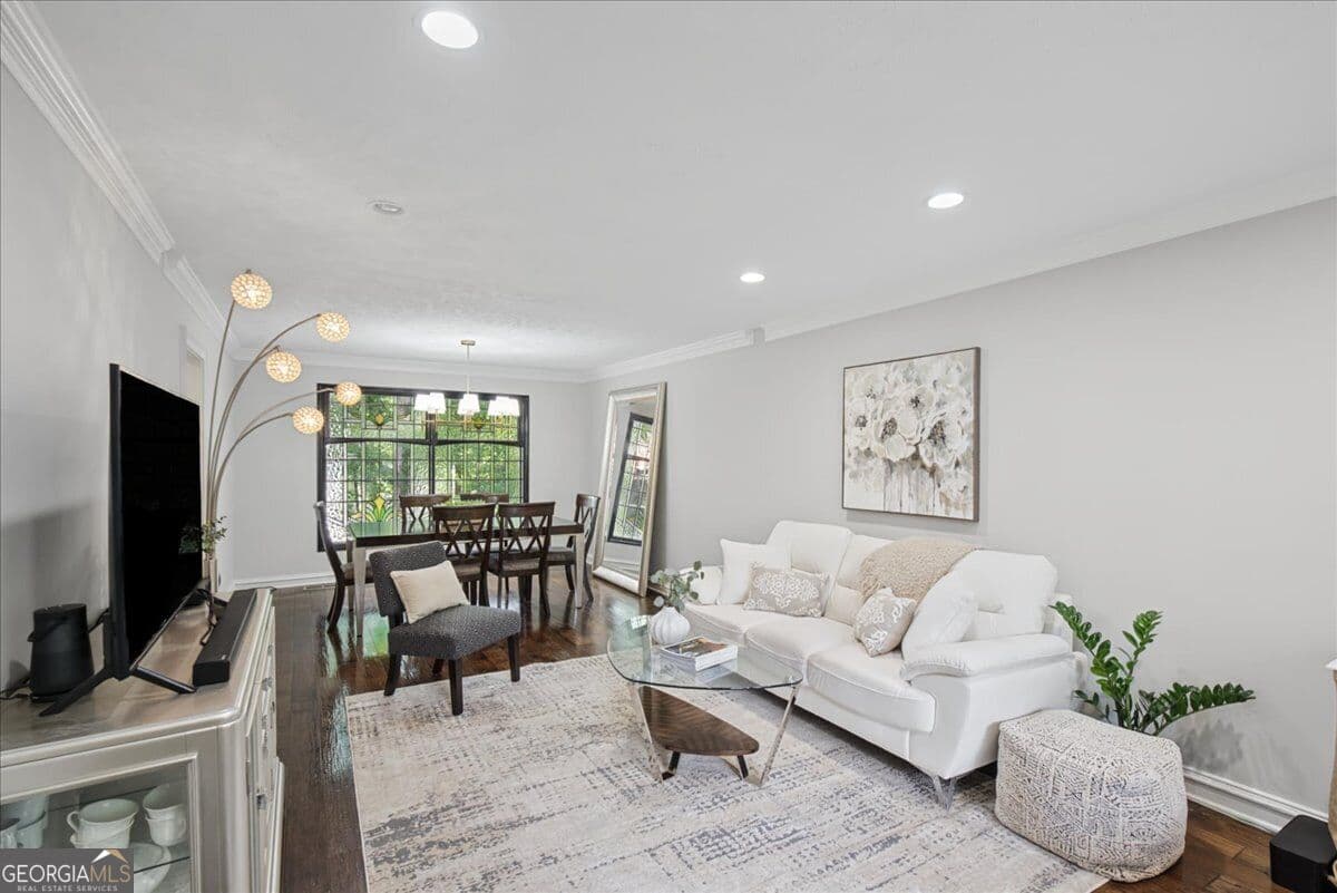 3 bedroom, 2.5 bathroom, 2,923 sq ft single family residence for sale at 2312 Woodsfield Court, Marietta, GA 30062 — photo 5