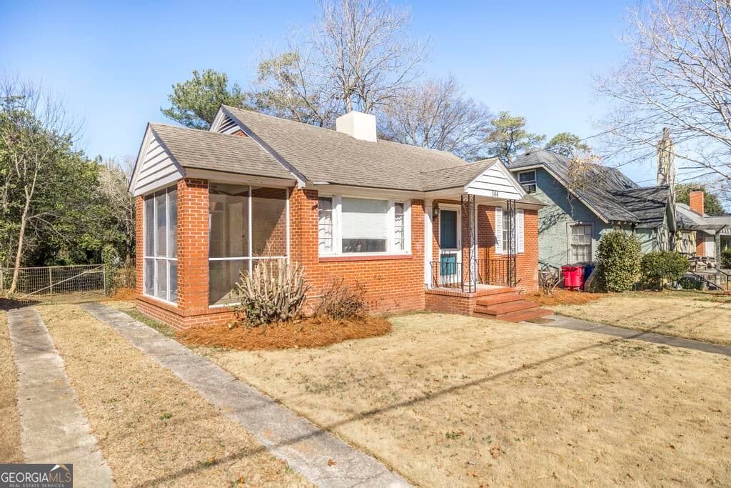 3 bedroom, 2 bathroom, 1,696 sq ft single family residence for sale at 144 Desoto Place, Macon, GA 31204 — photo 5