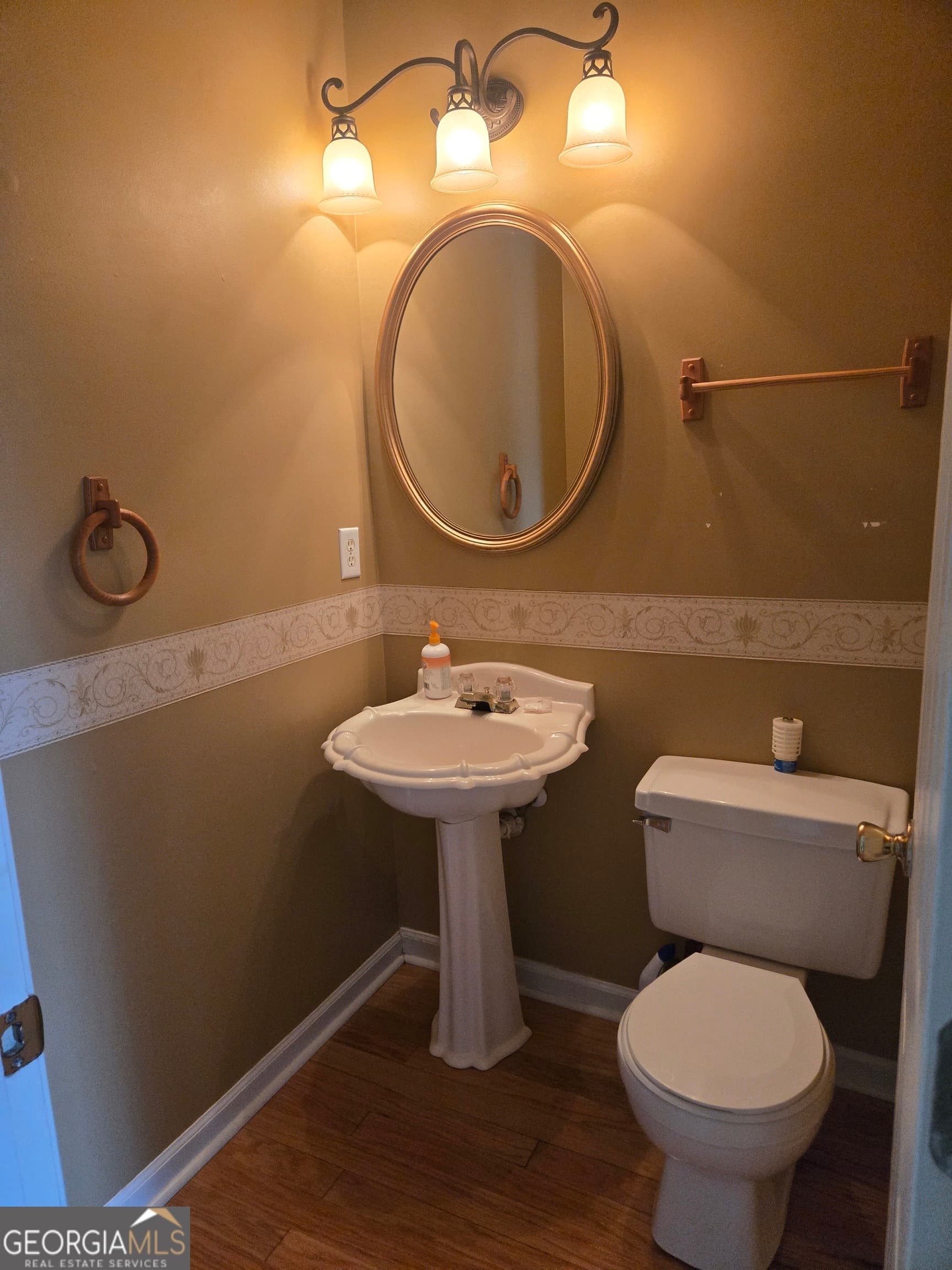 4 bedroom, 2.5 bathroom, 2,302 sq ft single family residence for sale at 6794 Winterberry Ridge Drive, Stone Mountain, GA 30087 — photo 10
