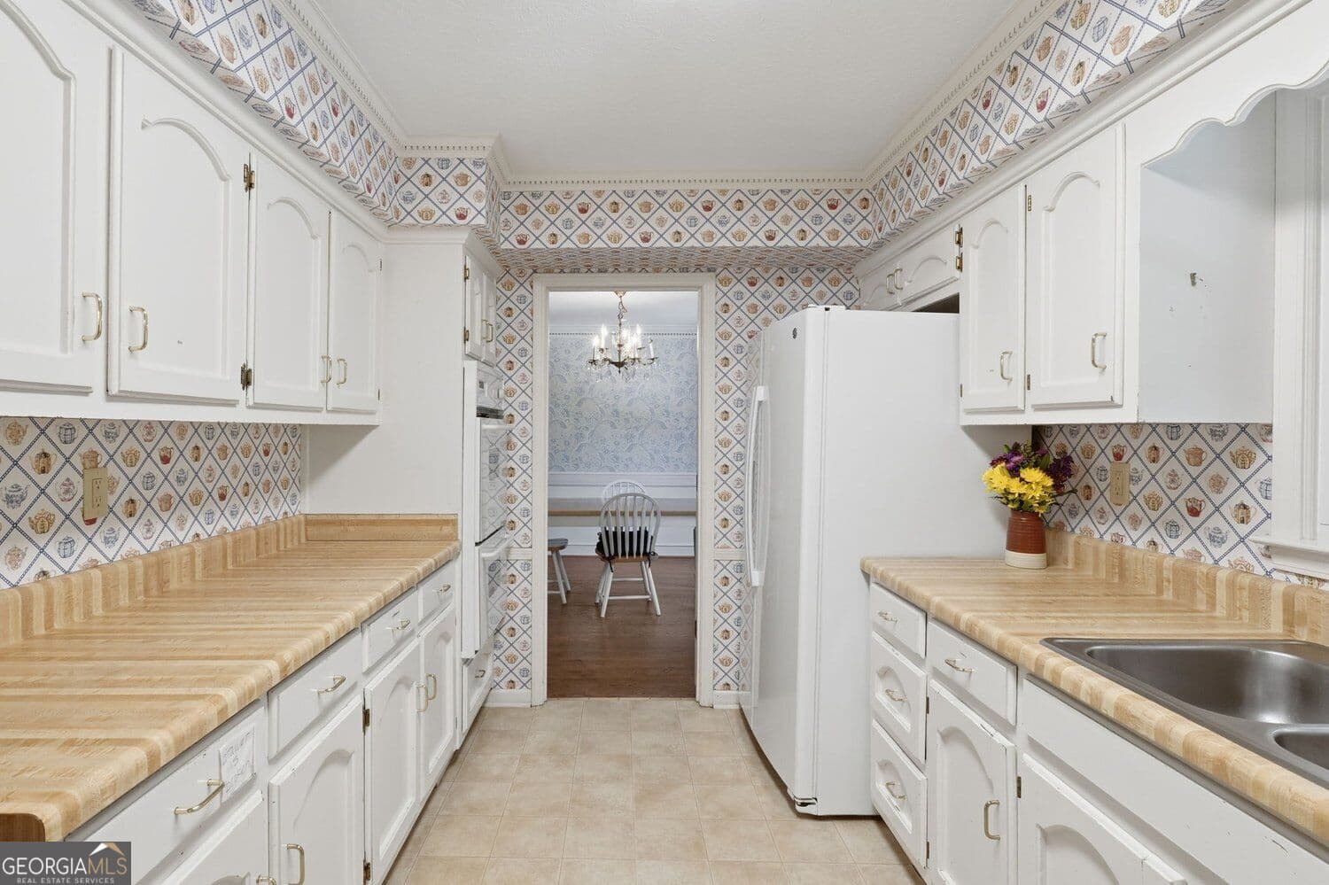 5 bedroom, 4 bathroom, 4,734 sq ft single family residence for sale at 1668 Withmere Way, Dunwoody, GA 30338 — photo 10