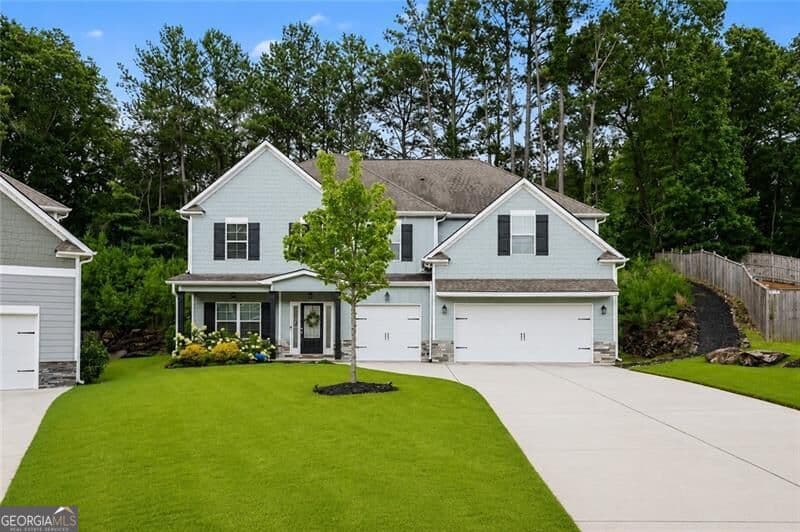 6 bedroom, 4 bathroom, 3,451 sq ft single family residence for sale at 540 Glen Abbey Circle, Mableton, GA 30126 — photo 2