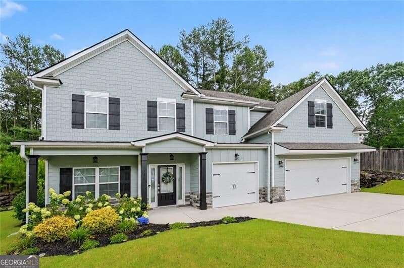 6 bedroom, 4 bathroom, 3,451 sq ft single family residence for sale at 540 Glen Abbey Circle, Mableton, GA 30126 — photo 1 of 40