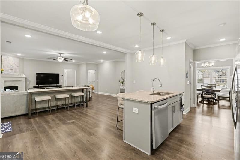 6 bedroom, 4 bathroom, 3,451 sq ft single family residence for sale at 540 Glen Abbey Circle, Mableton, GA 30126 — photo 9
