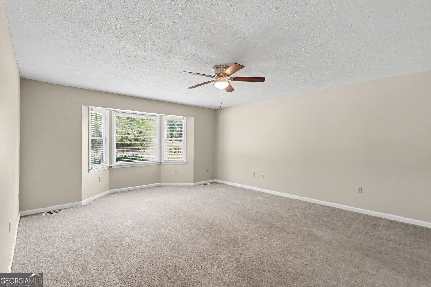 3 bedroom, 2 bathroom, 2,122 sq ft single family residence for sale at 8953 E Carroll Road, Winston, GA 30187 — photo 6
