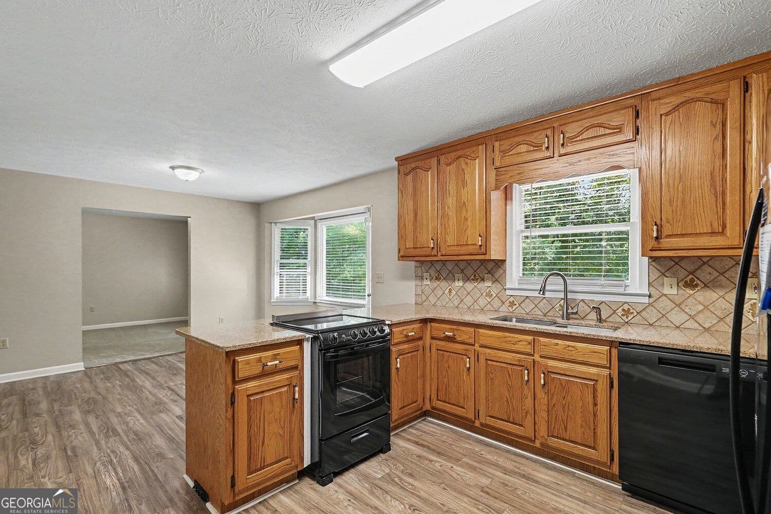3 bedroom, 2 bathroom, 2,122 sq ft single family residence for sale at 8953 E Carroll Road, Winston, GA 30187 — photo 7