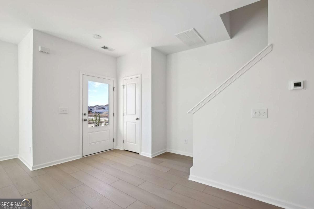 3 bedroom, 2.5 bathroom, 1,767 sq ft townhouse for sale at 809 Nova Trail 13, Riverdale, GA 30274 — photo 4