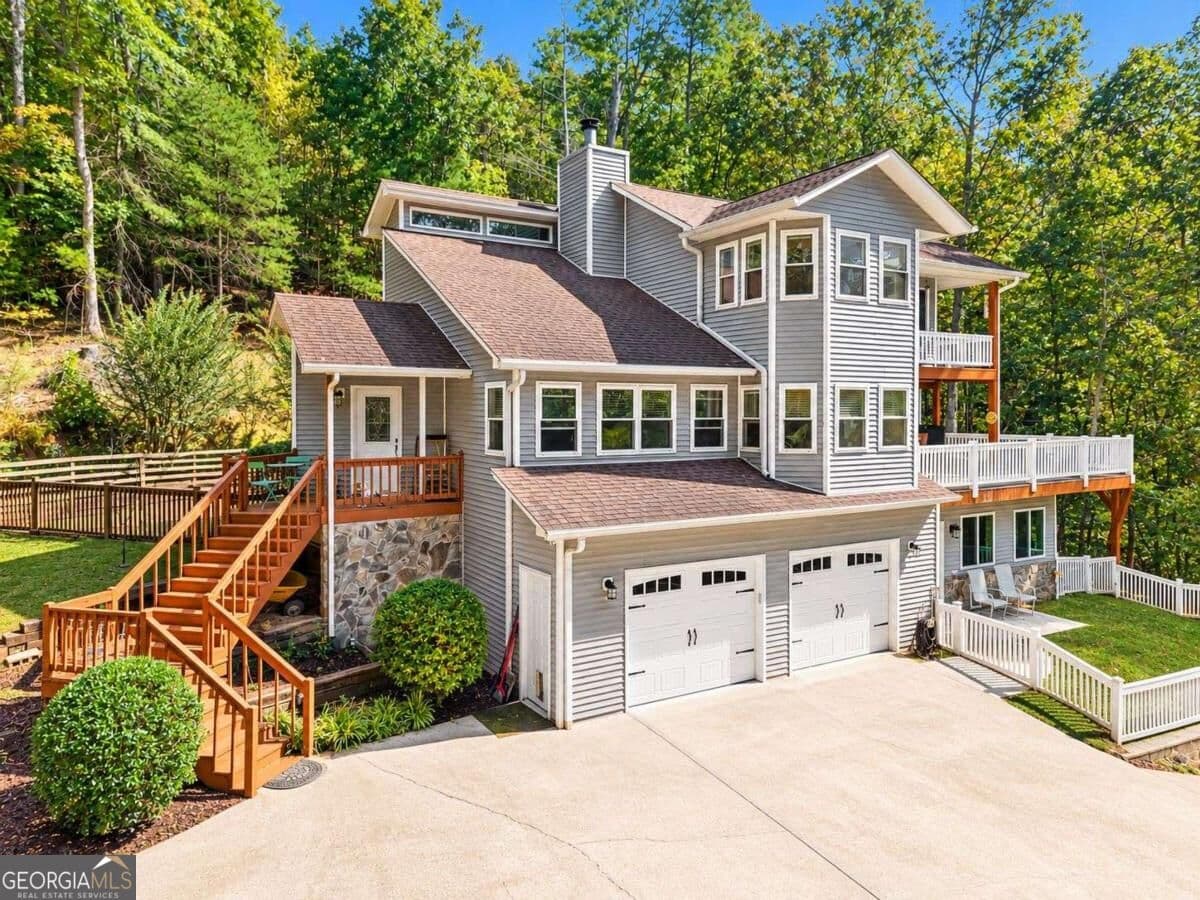 4 bedroom, 3.5 bathroom, 3,584 sq ft single family residence for sale at 364 Talona Lake Terrace, Ellijay, GA 30536 — photo 2