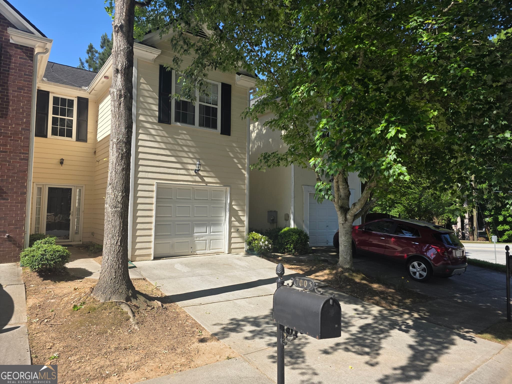 2 bedroom, 2.5 bathroom, 1,418 sq ft townhouse for sale at 7005 Biltmore Trace, Lithonia, GA 30058