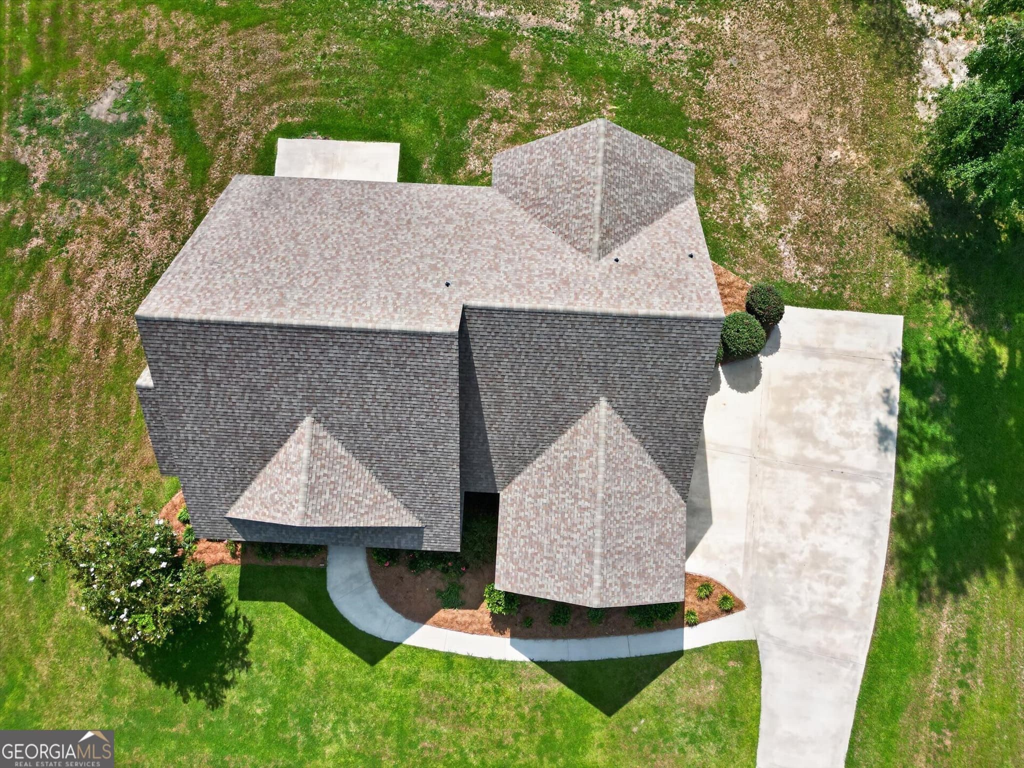 4 bedroom, 3.5 bathroom, 3,130 sq ft single family residence under contract at 2055 Pippin Place, Statesboro, GA 30461 — photo 8