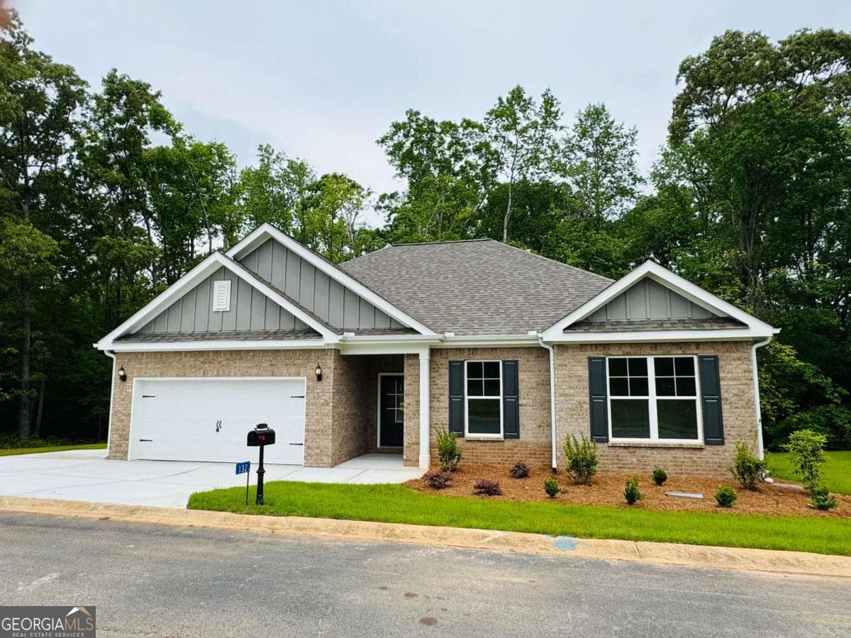 3 bedroom, 2 bathroom, 1,531 sq ft single family residence sold at 132 Golden Oaks Drive, Hartwell, GA 30643