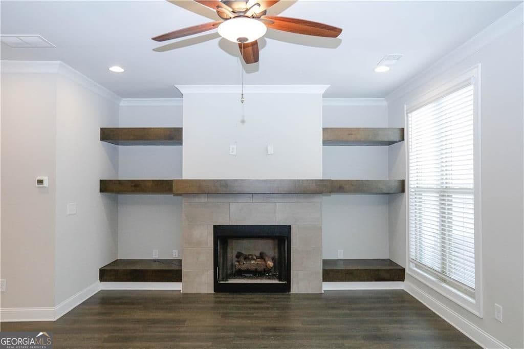 3 bedroom, 3.5 bathroom, 2,150 sq ft townhouse for sale at 2117 Parkside Glen View, Duluth, GA 30097 — photo 4