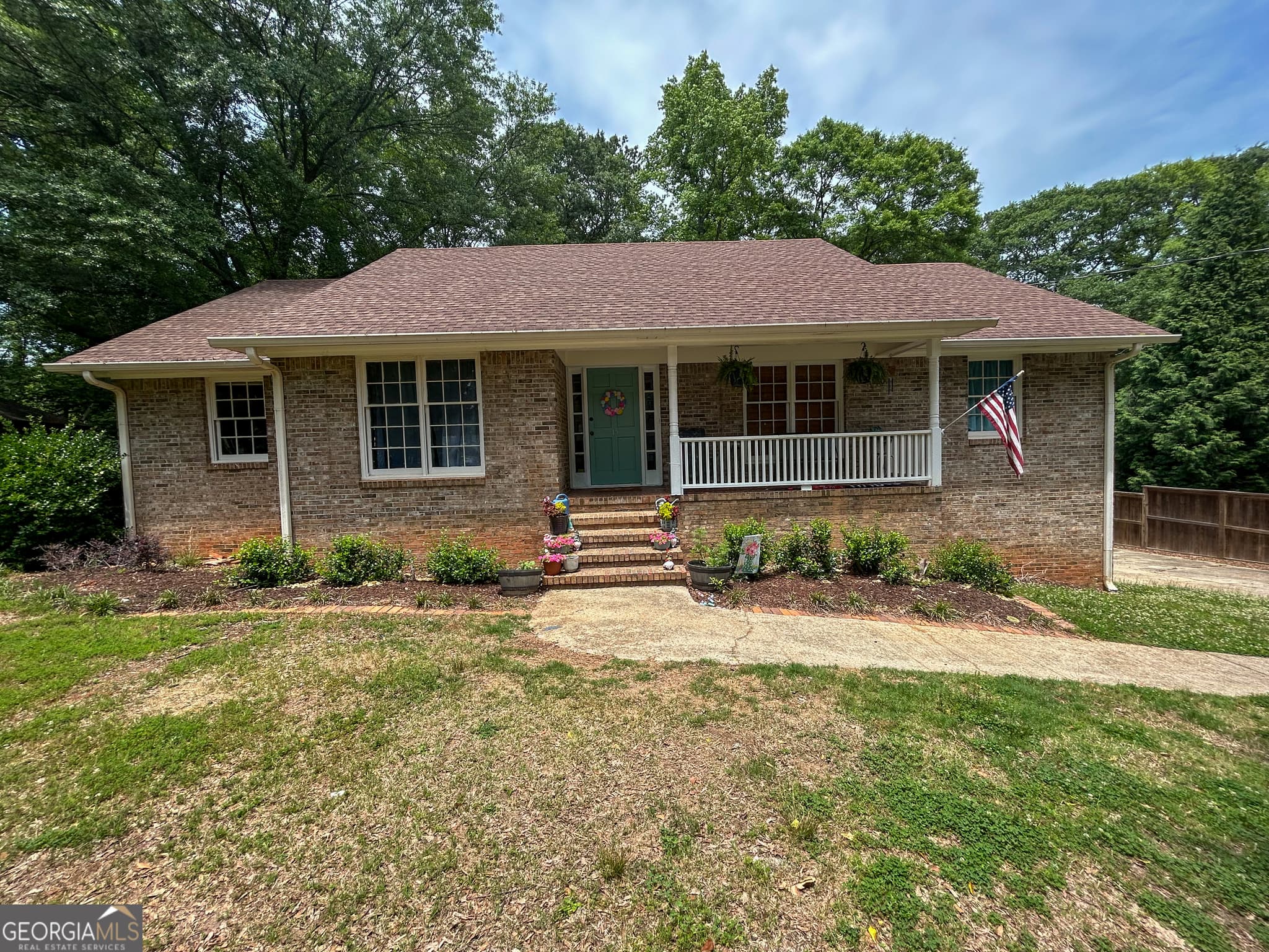 3 bedroom, 2 bathroom, 1,757 sq ft single family residence sold at 15 Laurelwood Circle, Griffin, GA 30224