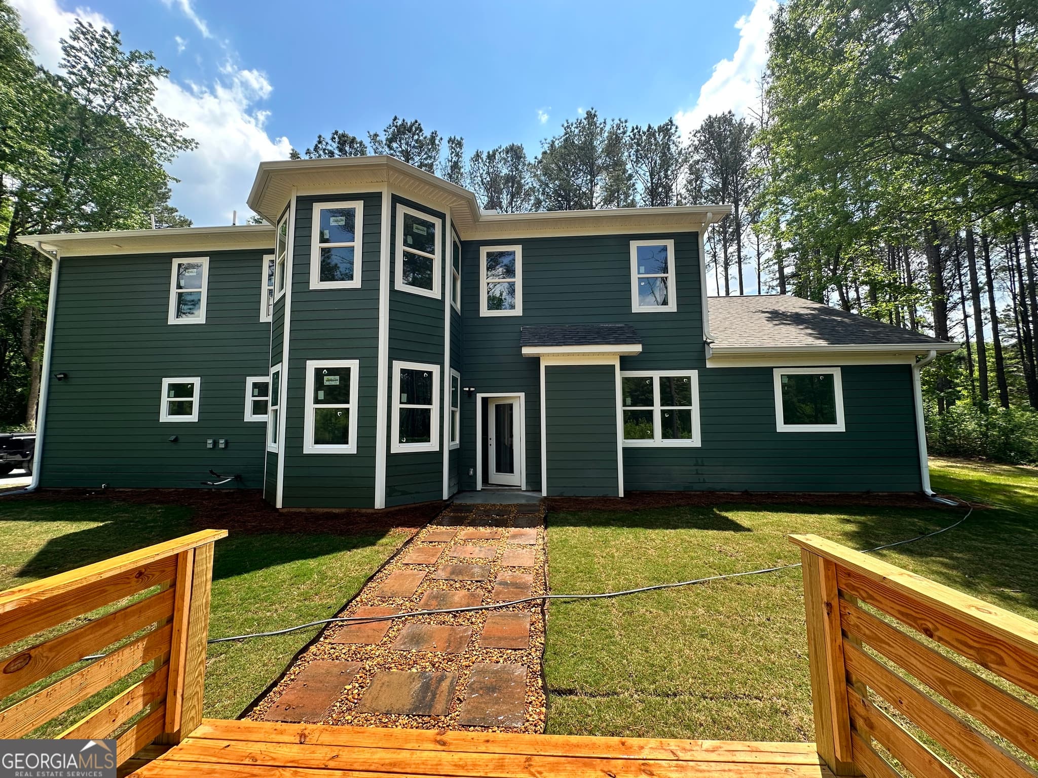 4 bedroom, 3.5 bathroom, 3,200 sq ft single family residence for sale at 240 Field Road, Griffin, GA 30223 — photo 3