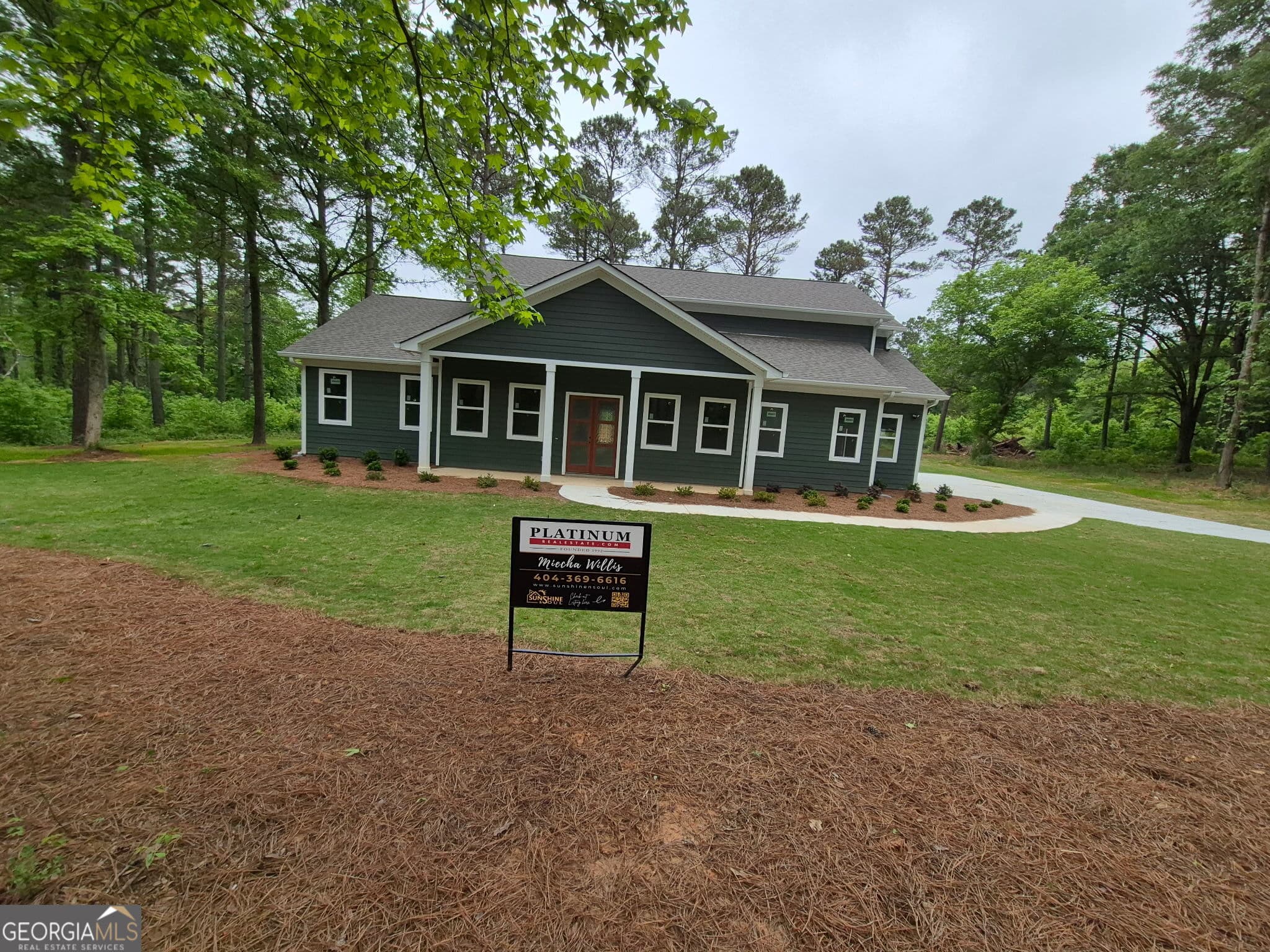 4 bedroom, 3.5 bathroom, 3,200 sq ft single family residence for sale at 240 Field Road, Griffin, GA 30223