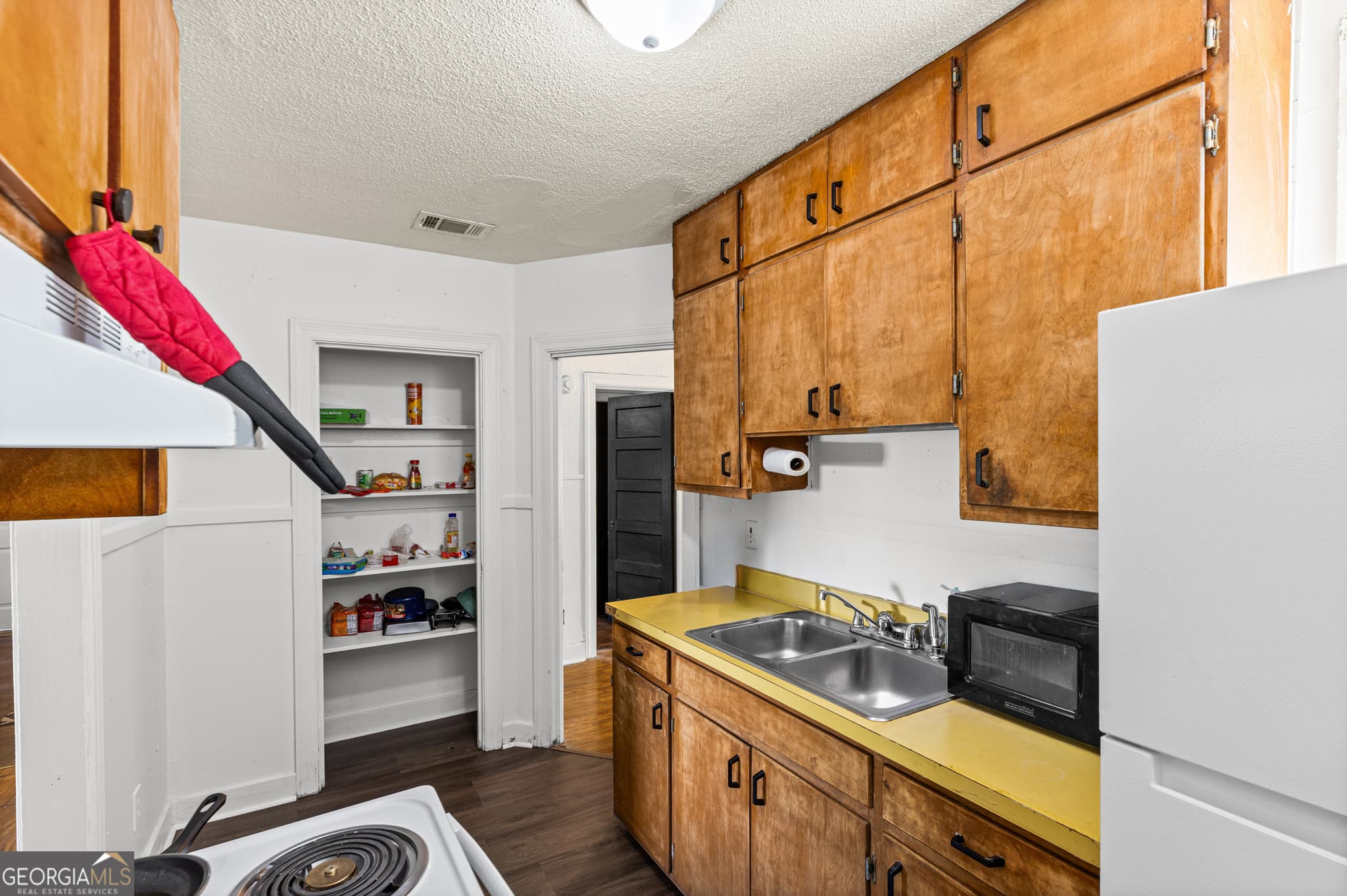 2 bedroom, 1 bathroom, 872 sq ft single family residence for sale at 2033 Shirley Avenue, Augusta, GA 30904 — photo 7