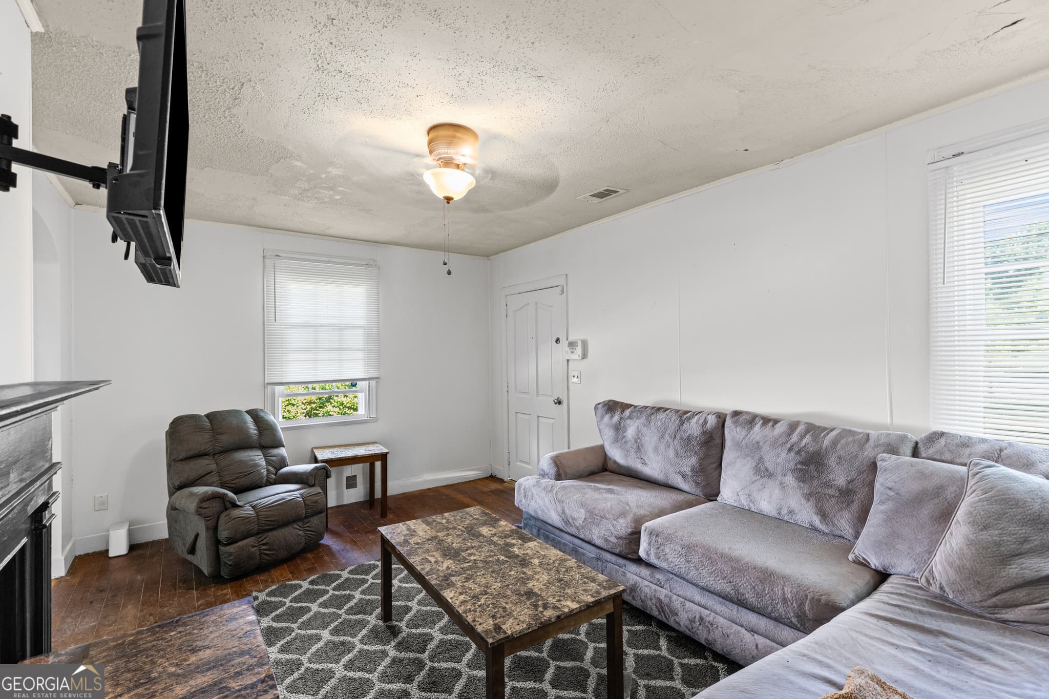 2 bedroom, 1 bathroom, 872 sq ft single family residence for sale at 2033 Shirley Avenue, Augusta, GA 30904 — photo 4