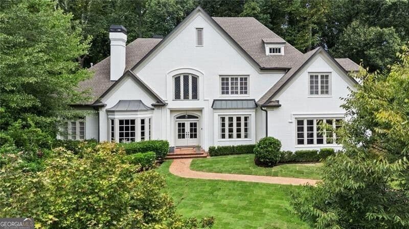 5 bedroom, 6 bathroom, 7,692 sq ft single family residence for rent at 455 Laurel Chase Court, Sandy Springs, GA 30327 for $12,000 a month — photo 2