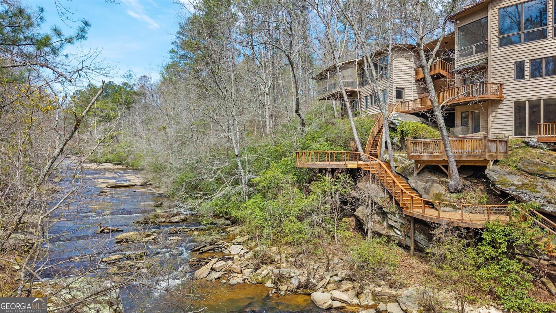 4 bedroom, 5.5 bathroom, 6,100 sq ft single family residence for sale at 1290 Davis Road, Carrollton, GA 30117 — photo 2